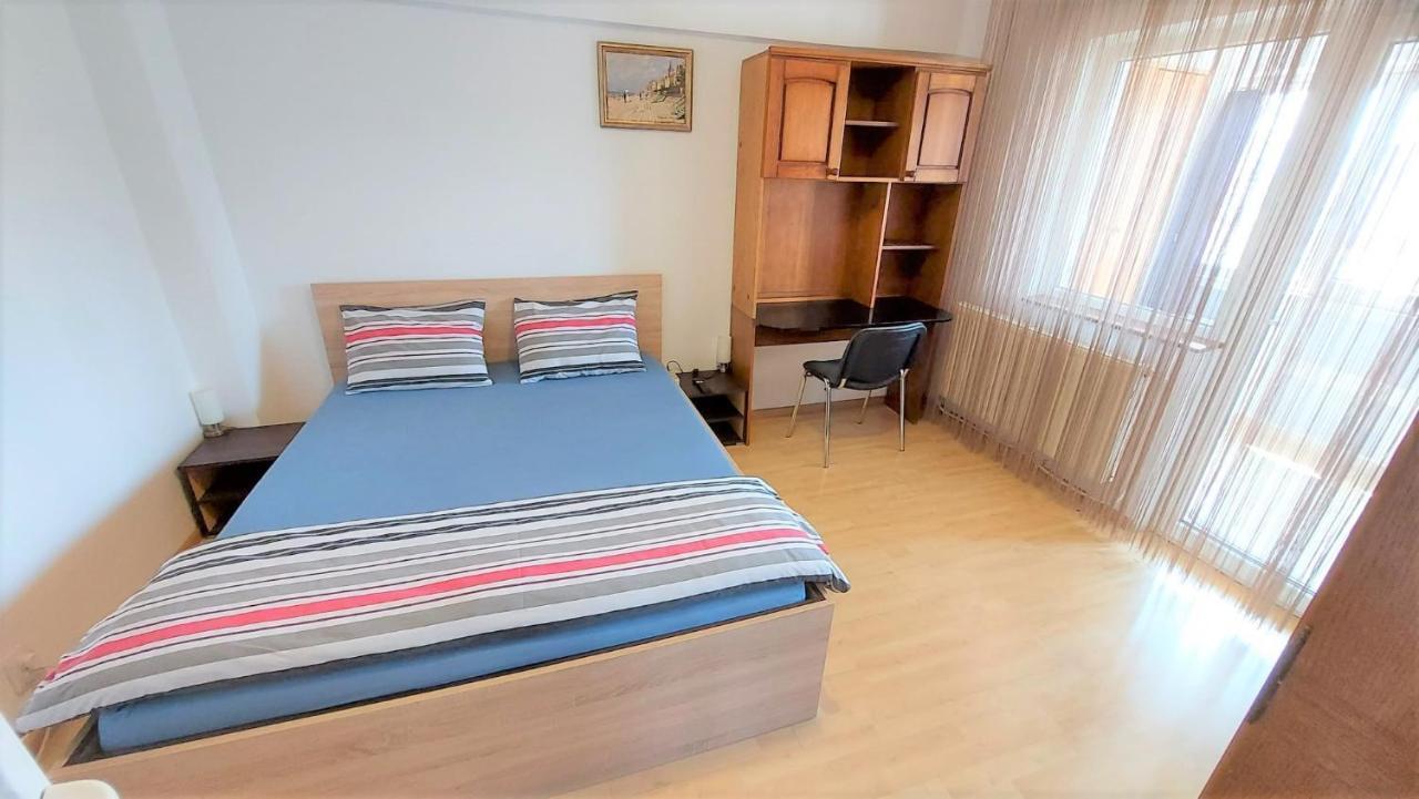 Ultracentral - Apartament Modern - Panoramic View Bacău Extérieur photo